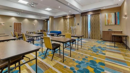 Best Western Plus Miami Airport North Hotel & Suites