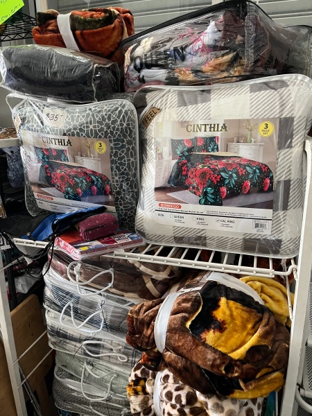 Rina's varieties | Tailor Services and Accessories 