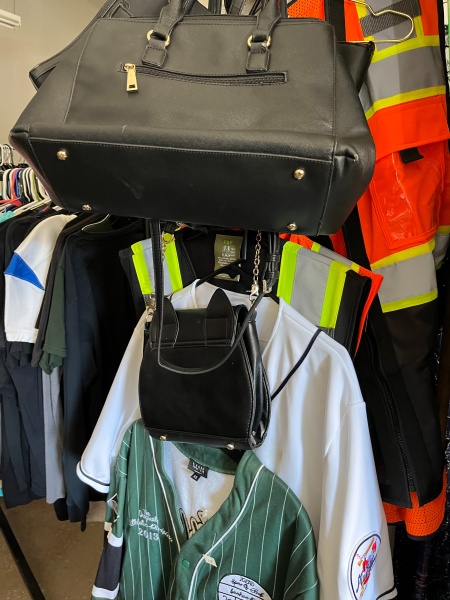 Rina's varieties | Tailor Services and Accessories 