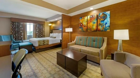 Best Western Plus Miami Airport North Hotel & Suites